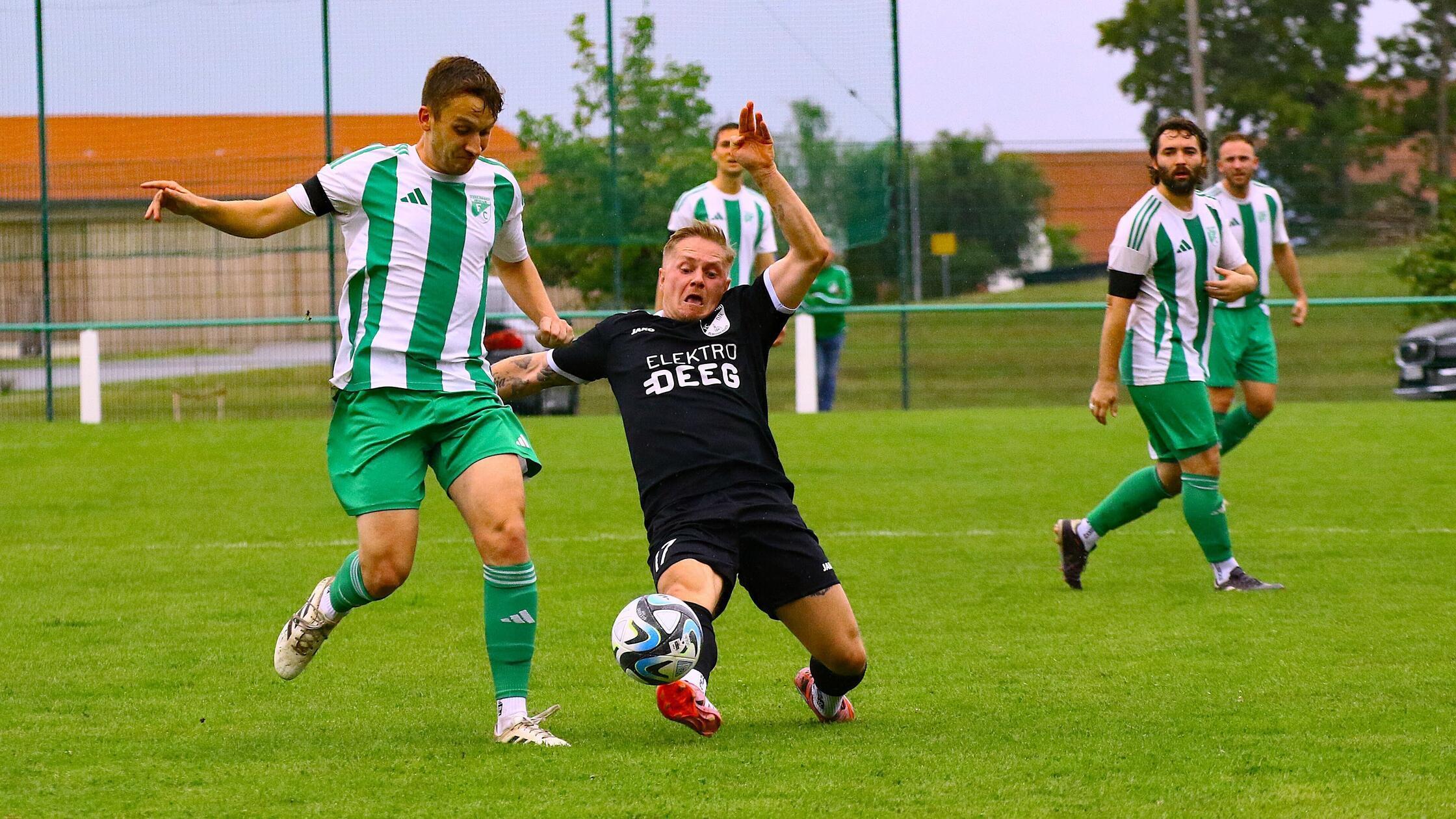FC Ezelsdorf gegen FC_DJK Burgoberbach - 1