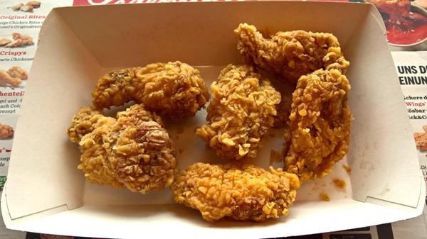 KFC Kentucky Fried Chicken - Hot Wings *** KFC Ken