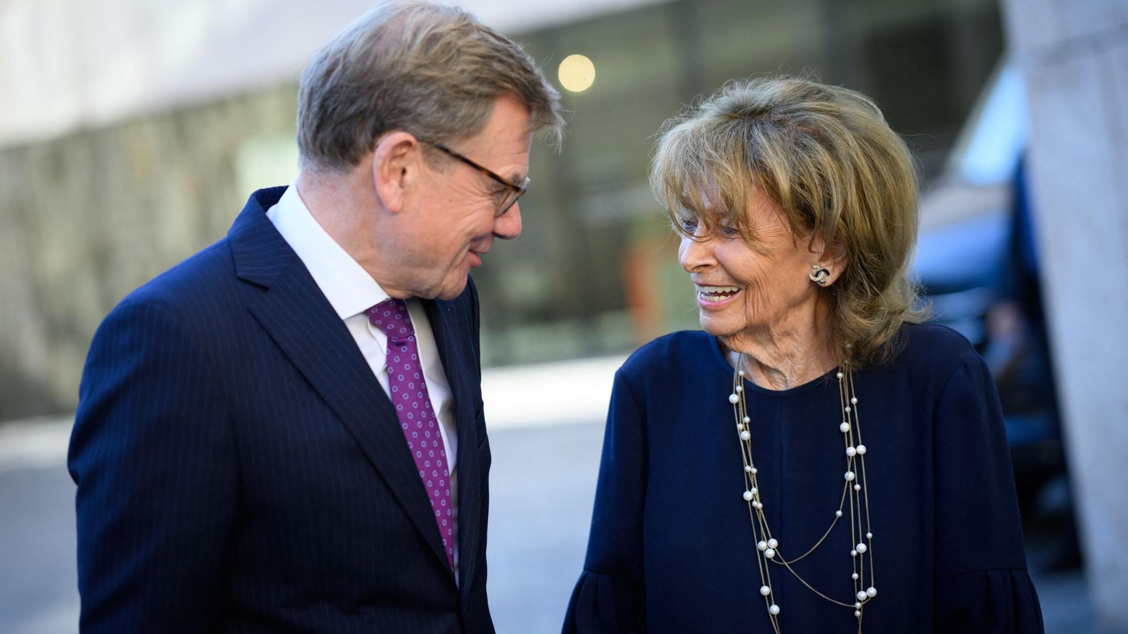 Johann Wadephul (l, CDU), Außenminister, trifft si