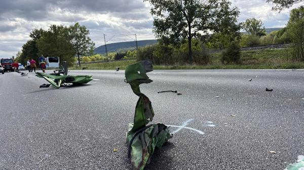 Bei einem schweren Verkehrsunfall auf der B 27 zwi
