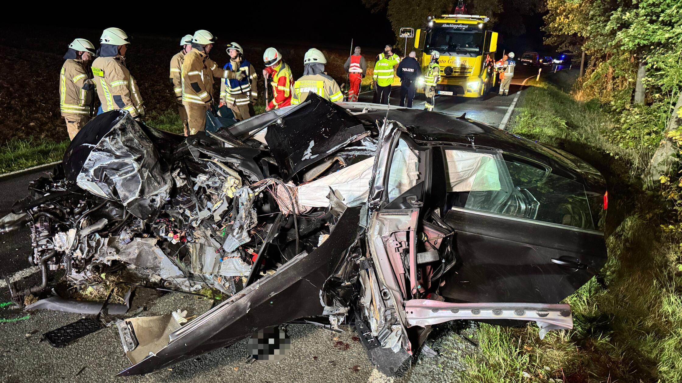 TÃ¶dlicher Unfall auf der B2: 17-JÃ¤hriger stirbt 