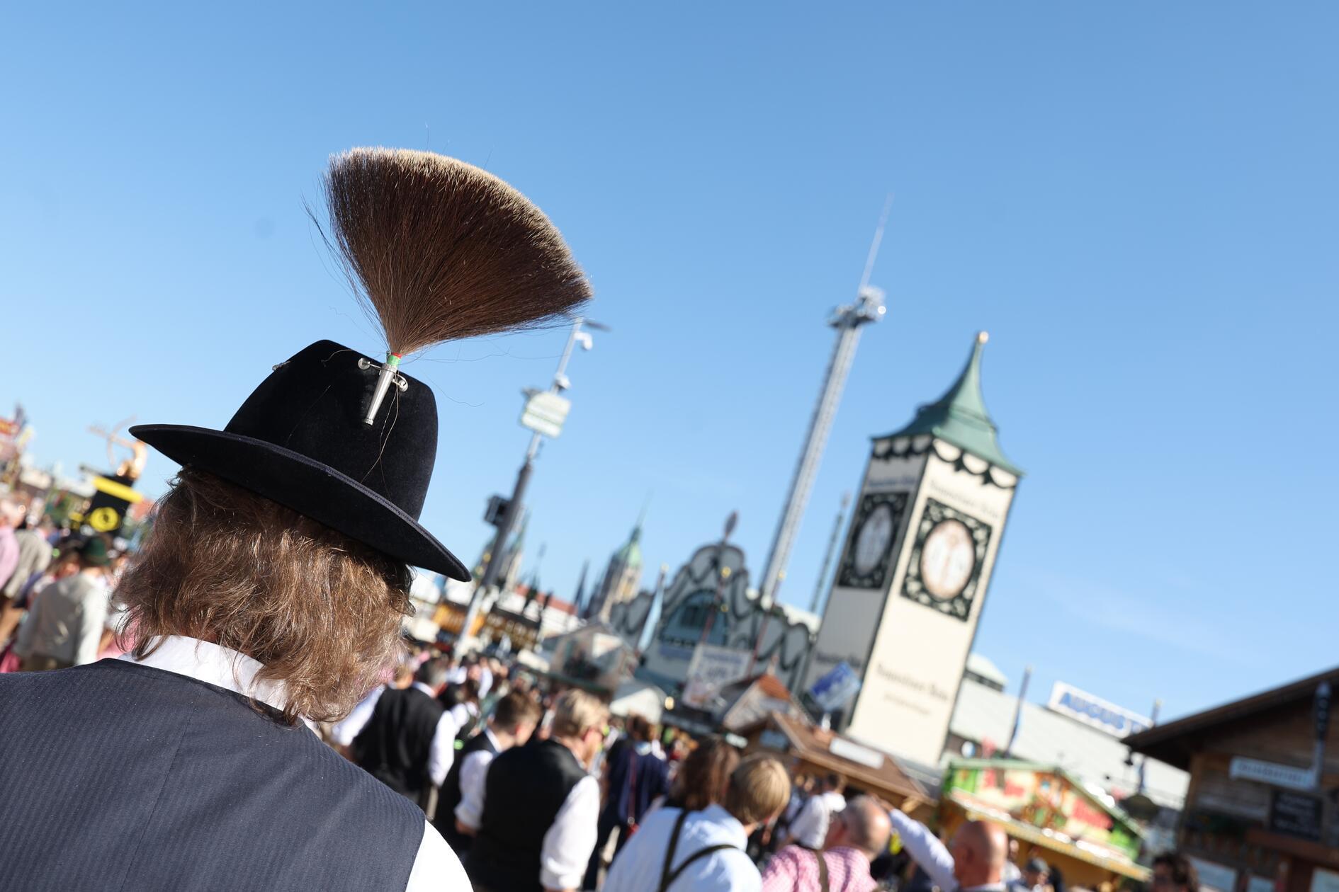 Das Münchner Oktoberfest (die „Wiesn“) gilt offiziell als das größte Volksfest der Welt. 