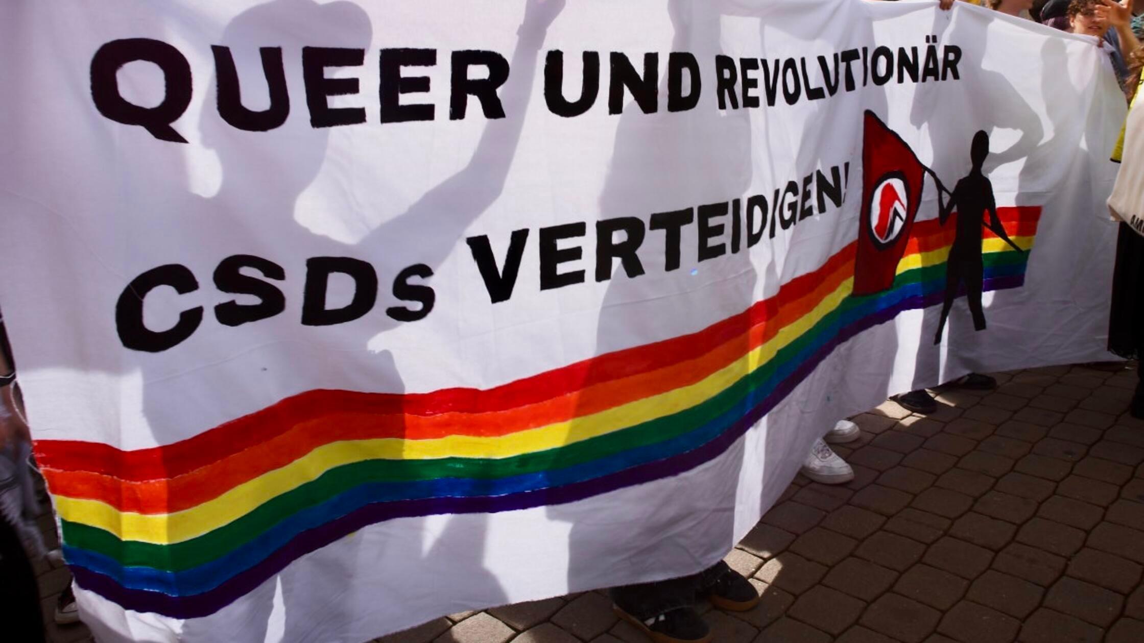 Nach Erlanger CSD-Eklat: Antifa reagiert auf Vorwürfe - doch ein Video ...