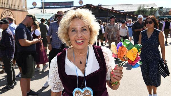 Auch die Schauspielerin Michaela May war zu Besuch auf dem diesjährigen Oktoberfest.