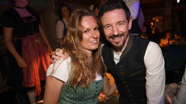 Filmproduzent Oliver Berben und Katrin Kraus am Eröffnungstag des Oktoberfestes.