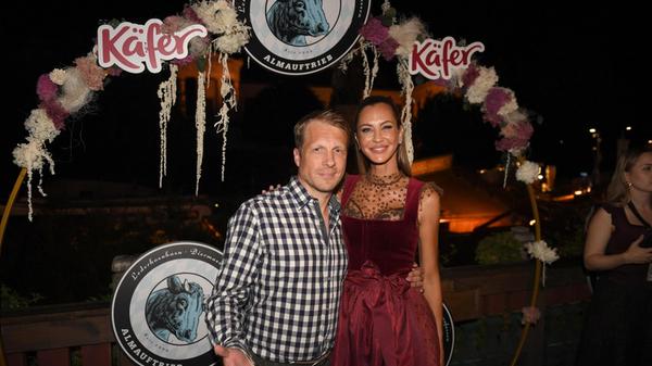 Oliver Pocher und seine Ex-Partnerin Alessandra Meyer-Wölden sind immer noch enge Freunde und feiern dementsprechend gemeinsam auf der Wiesn.