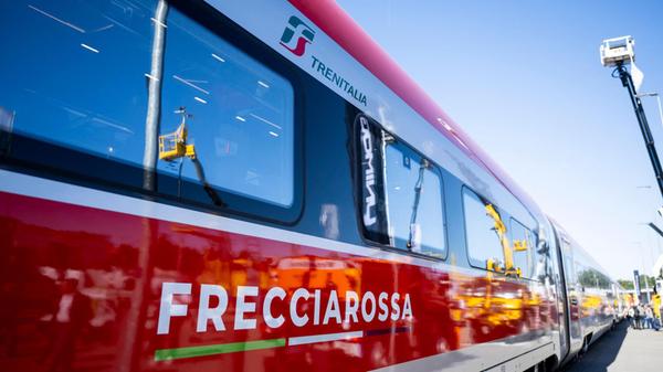 22.09.2026, Berlin: Der italienische Schnellzug Fr
