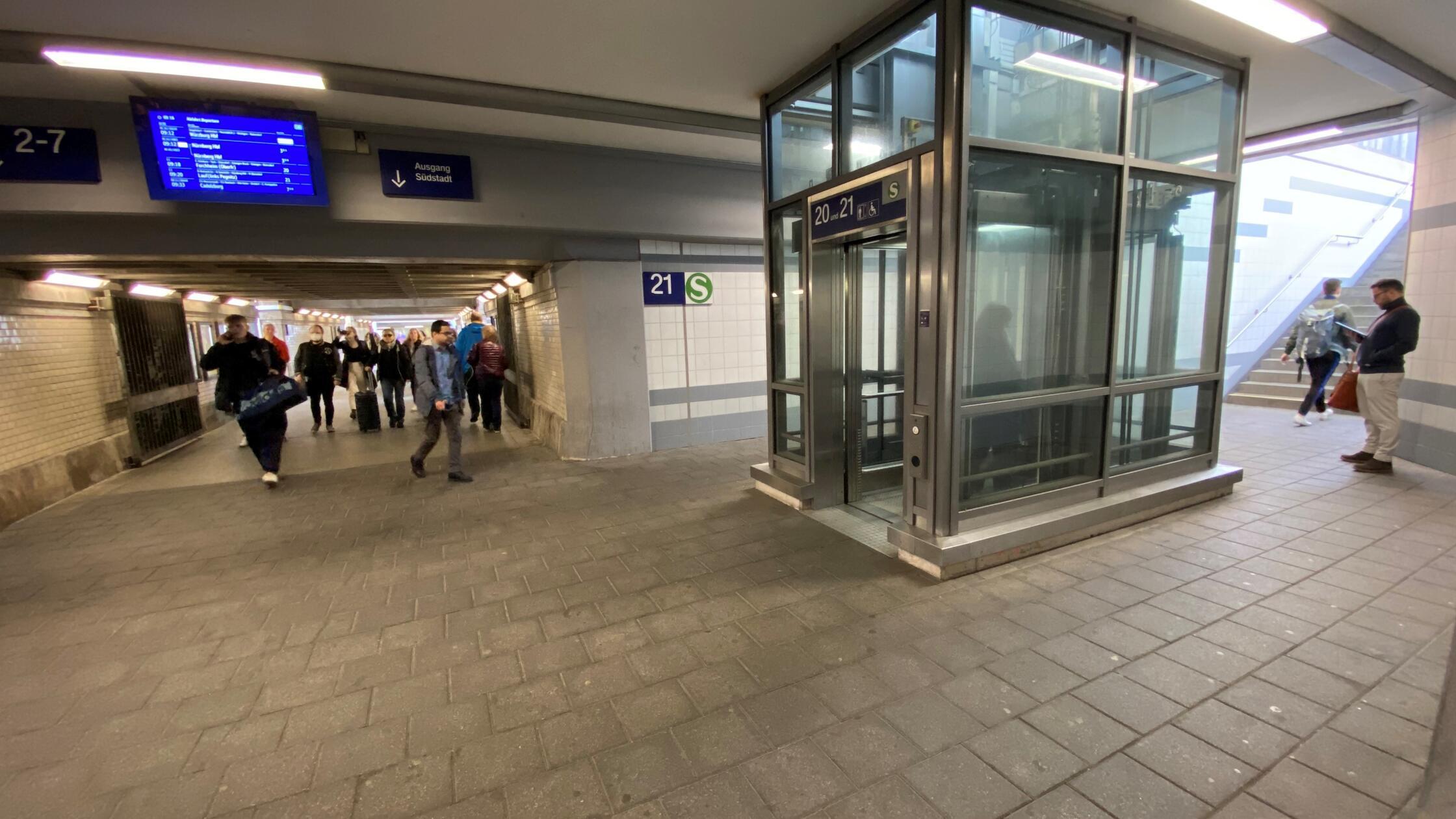 Hauptbahnhof-1-2.jpg