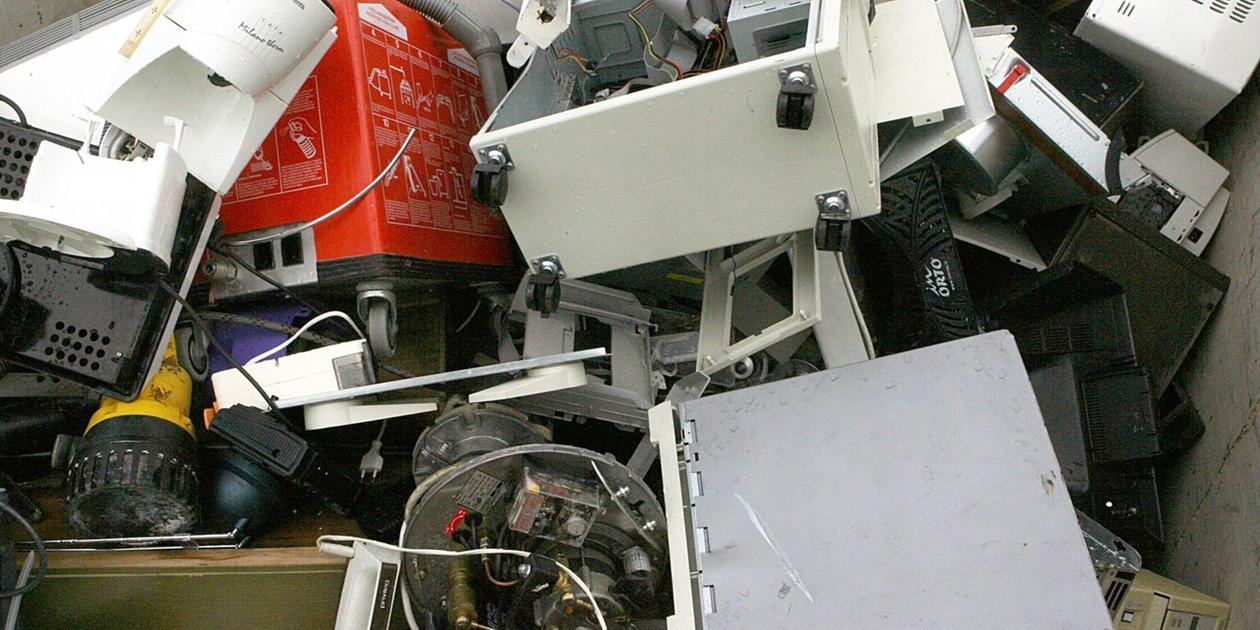 “Blatant violations” in the disposal of electrical appliances – | Spot ...