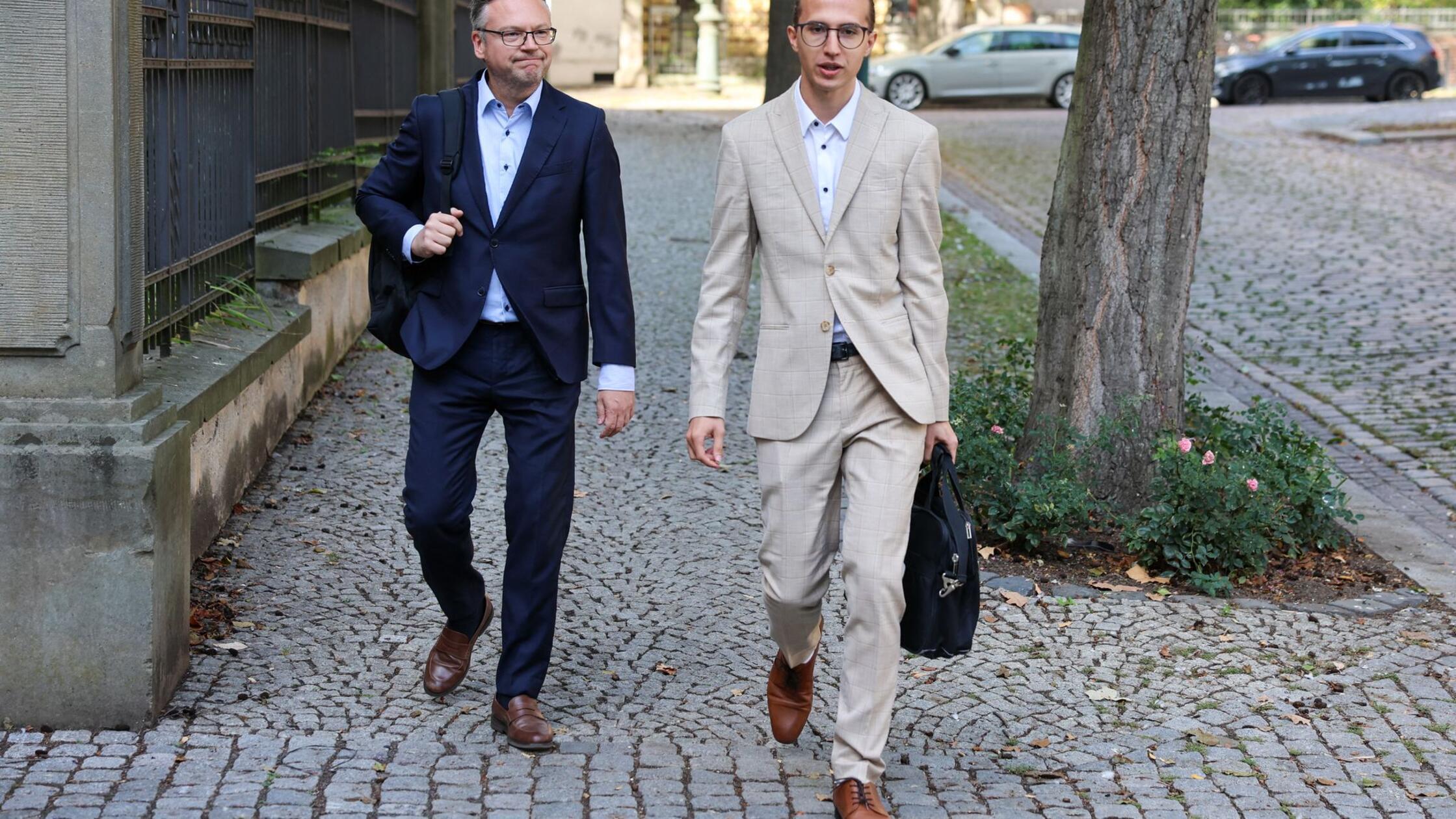 John Lucas Dittrich (r, Parlamentarischer Geschäft