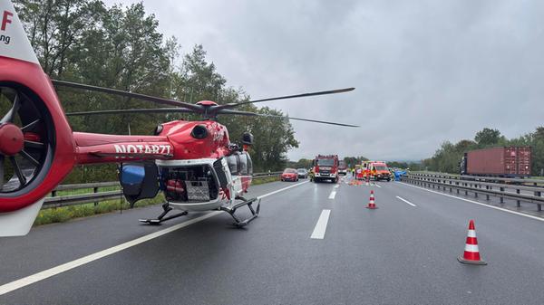 Ein tragischer Verkehrsunfall auf der A73 hat eine