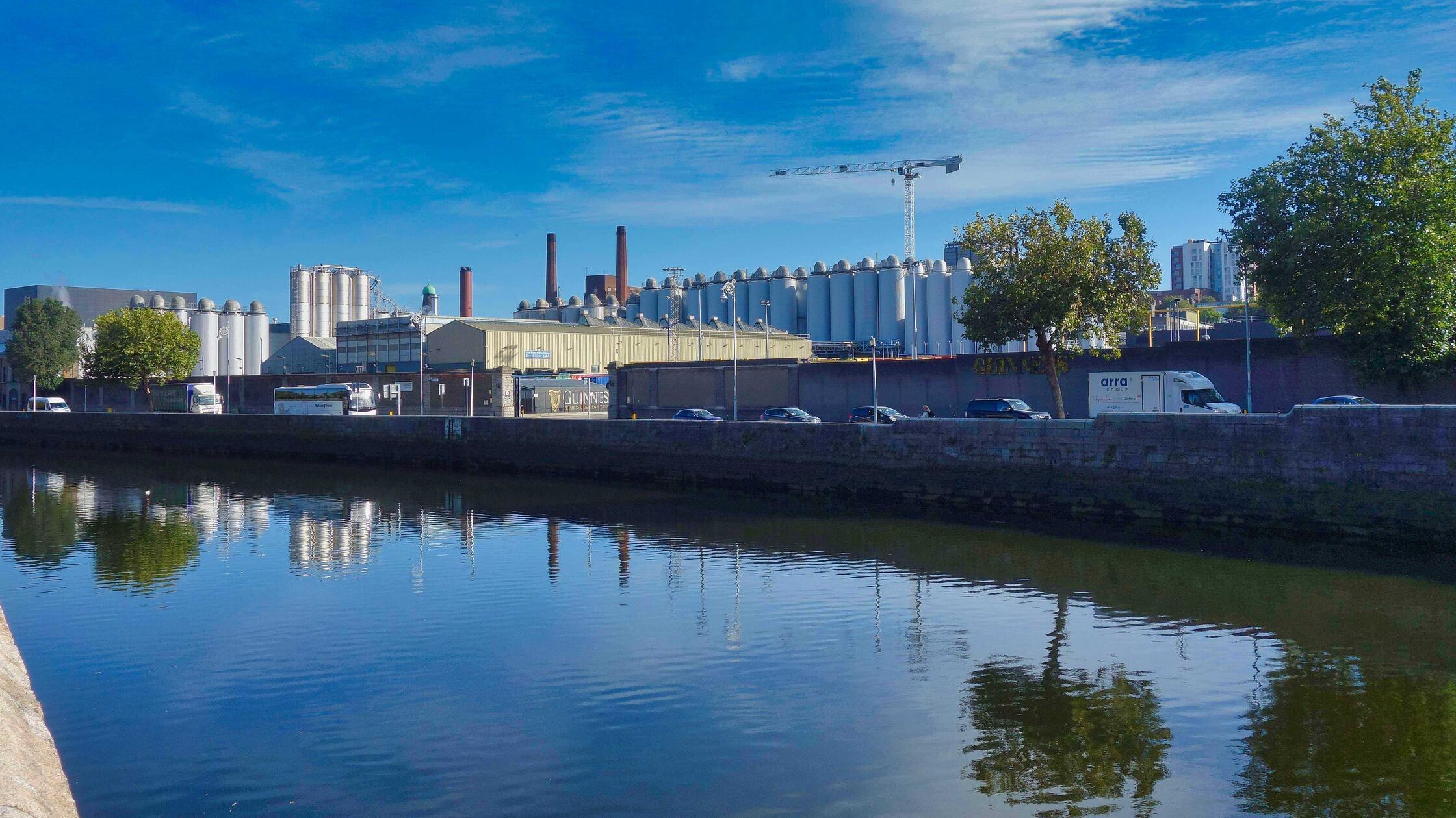 Blick auf die Guiness Brauerei und den Fluss Liffey
