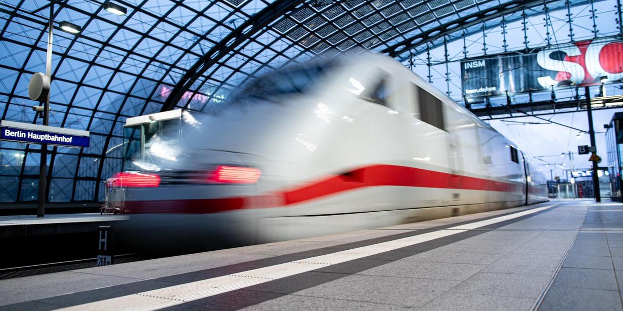 From November: Deutsche Bahn is now permanently offering the family ticket ...