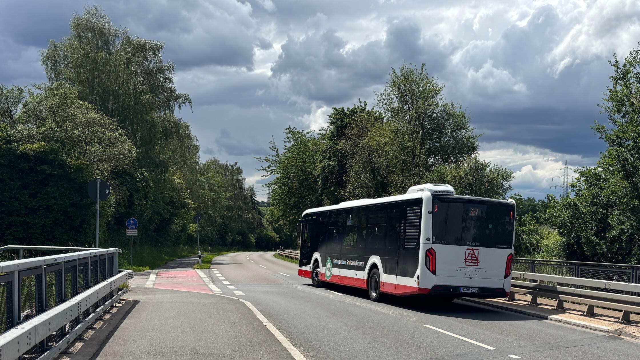 Busfahrer attackiert und verletzt: Streit mit Fahrgast endete vor Gericht ...