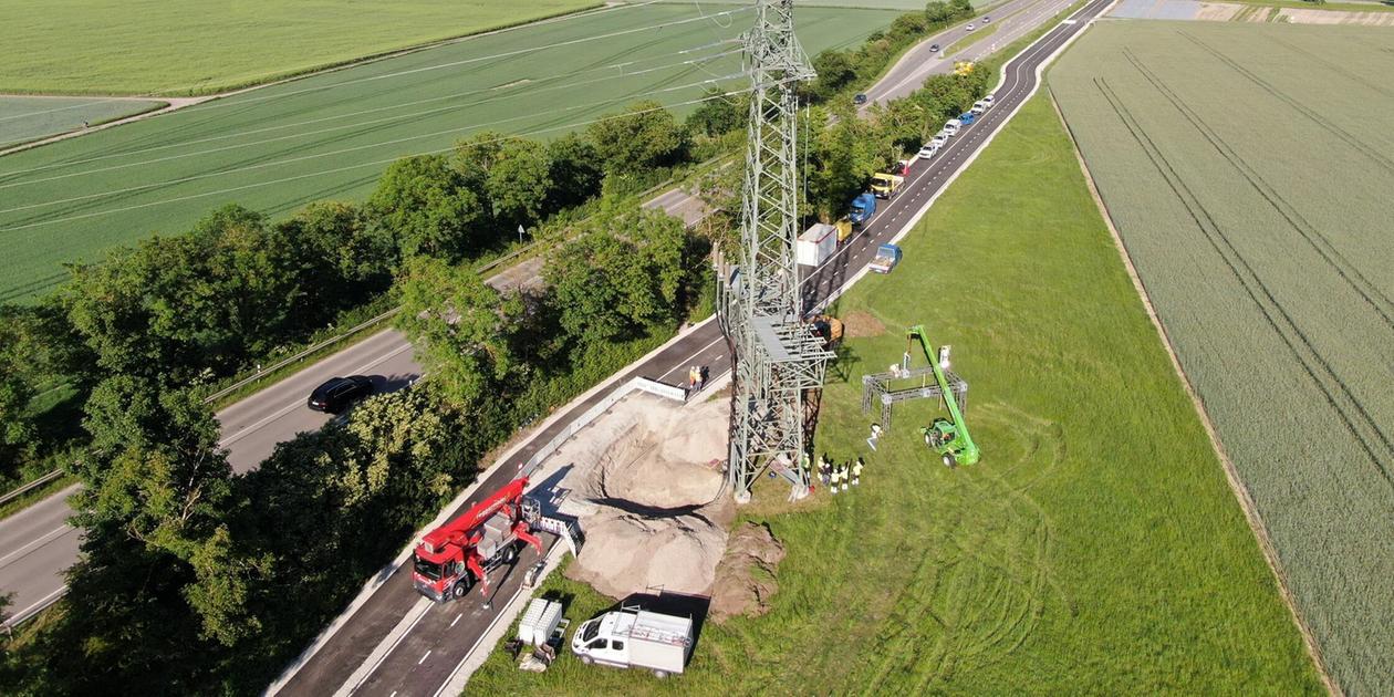 After attack on pylons: Bavaria's largest grid operator Bayernwerk ...