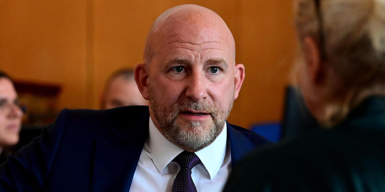„Ich verstehe die Frustration“: Kuch kontert Kritik am Umgang mit ...