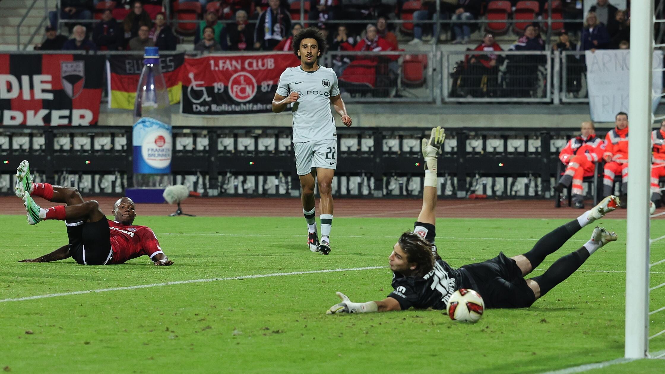 0:2, 3:2, 3:3, 4:3, 4:4 against Wolfsburg: The Club is still a promotion ...