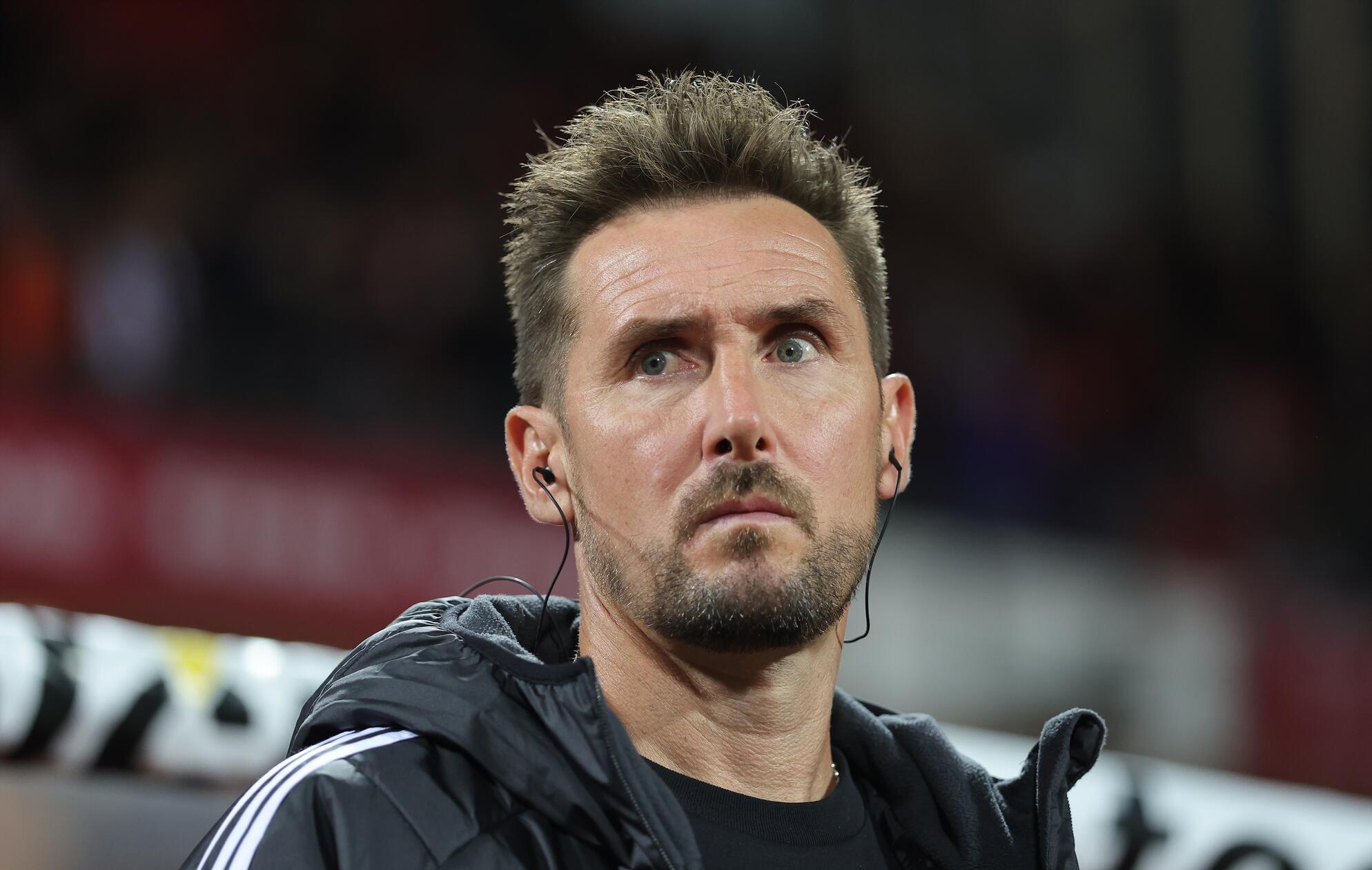 Club-Trainer Klose war gegenüber dem 1:0-Auswärtssieg in Karlsruhe zu einer Veränderung gezwungen: Ghrieb, der den verletzten Becker ersetzte, feierte seine Startelf-Premiere. 