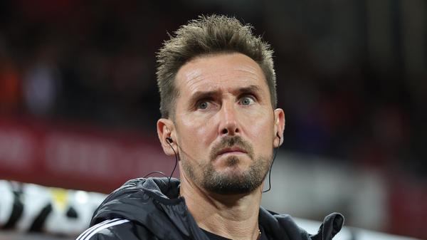 Club-Trainer Klose war gegenüber dem 1:0-Auswärtssieg in Karlsruhe zu einer Veränderung gezwungen: Ghrieb, der den verletzten Becker ersetzte, feierte seine Startelf-Premiere.