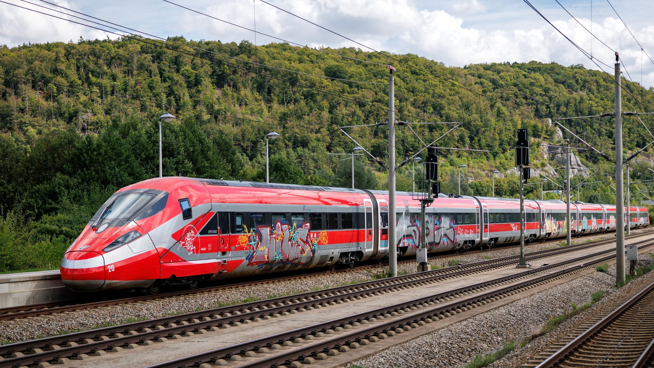 Neue Verbindungen, neue Baustellen: Das ändert sich mit dem neuen Bahnfahrplan für Franken