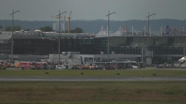 Großalarm am Albrecht-Dürer-Airport: Ein Ferienflieger auf dem Weg von der griechischen Insel Korfu nach Nürnberg hatte während des Fluges den Code 7500 gesendet.