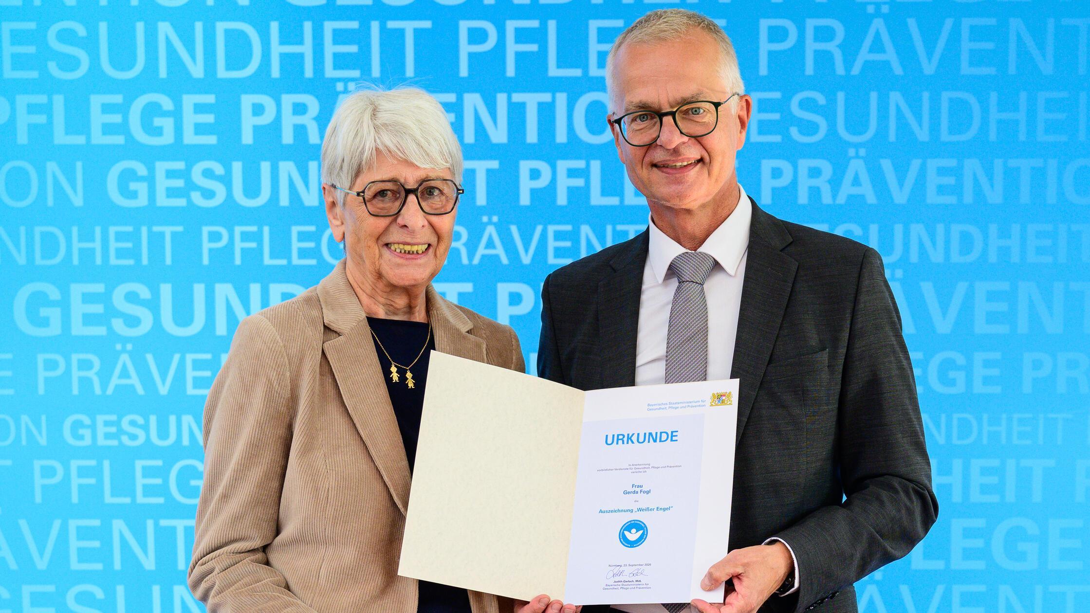 Commitment to the Hans Herbst House: Gerda Fogl from Schwabach honored by ...