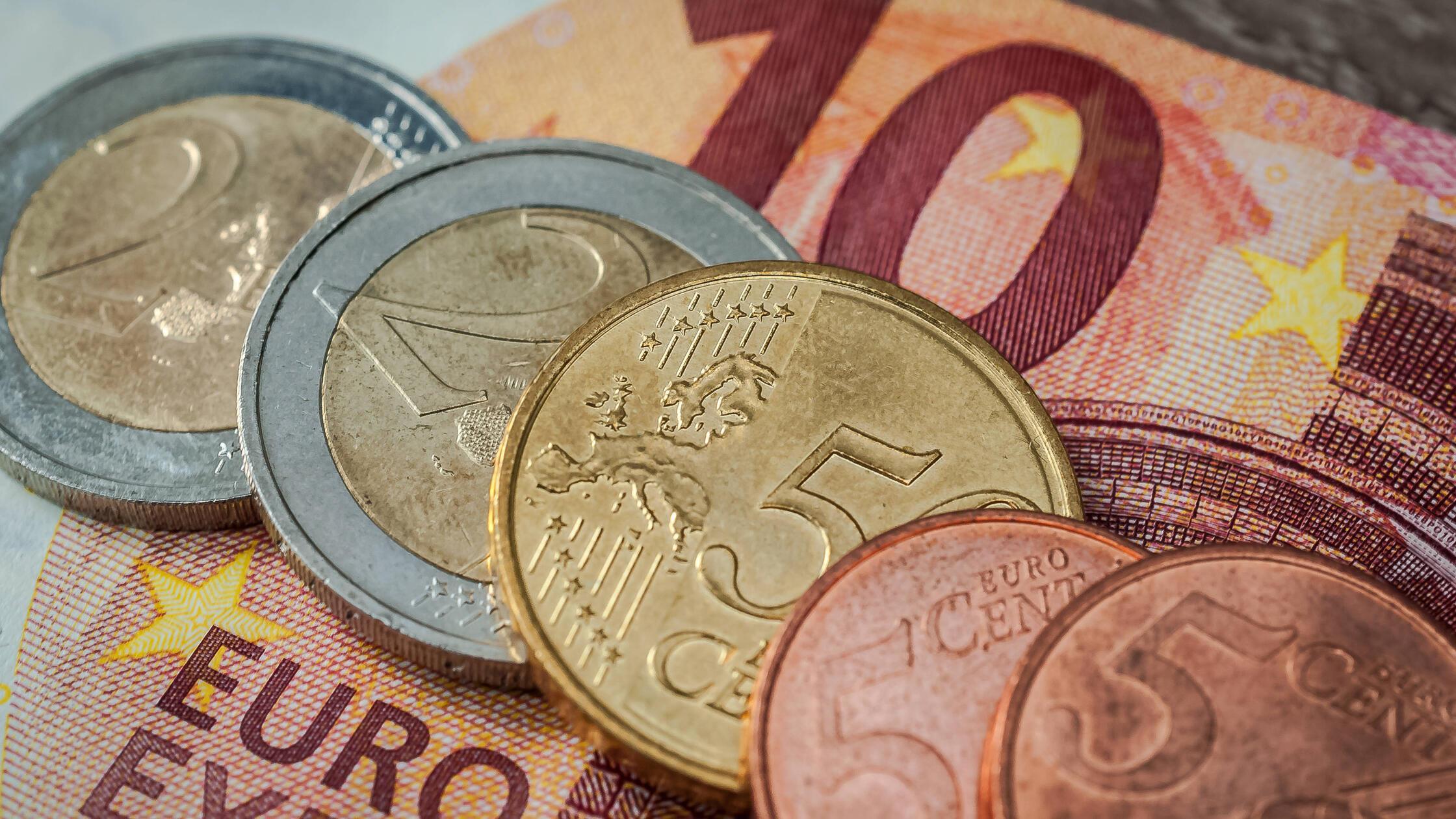 Mindestlohnerhöhung auf 14,60 ? ab 2027