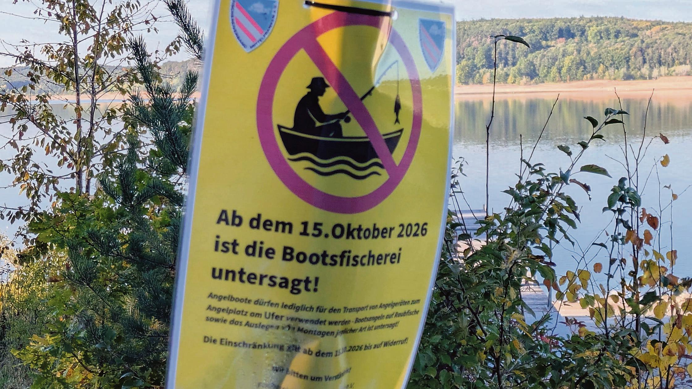 Fischen verboten: Im Fränkischen Seenland sind fast alle Seen wegen ...
