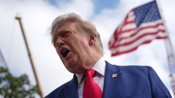 US-Präsident Donald Trump spricht auf dem South La