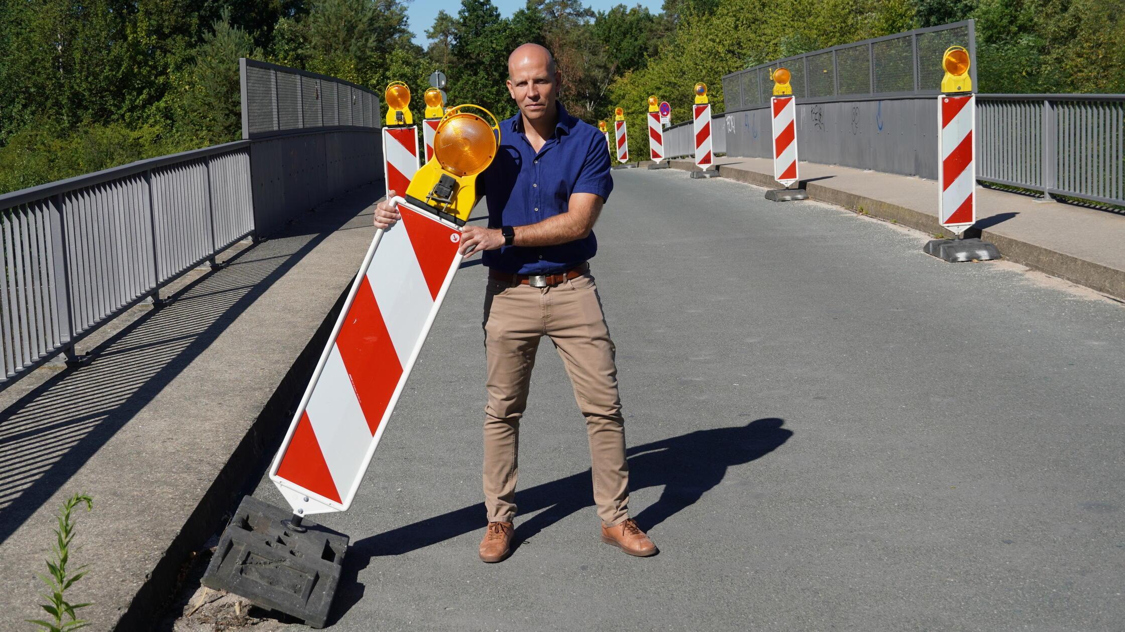 “It's madness what's going on there”: Feucht's mayor is angry ...