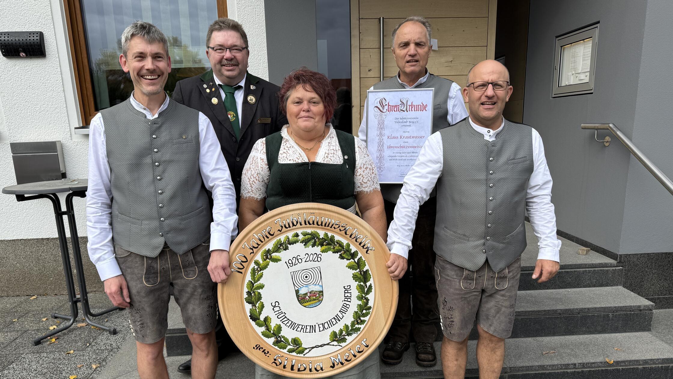 Berg ernennt Krautwasser zum Ehren-Schützenmeister: Anerkennung für Leitungsarbeit
