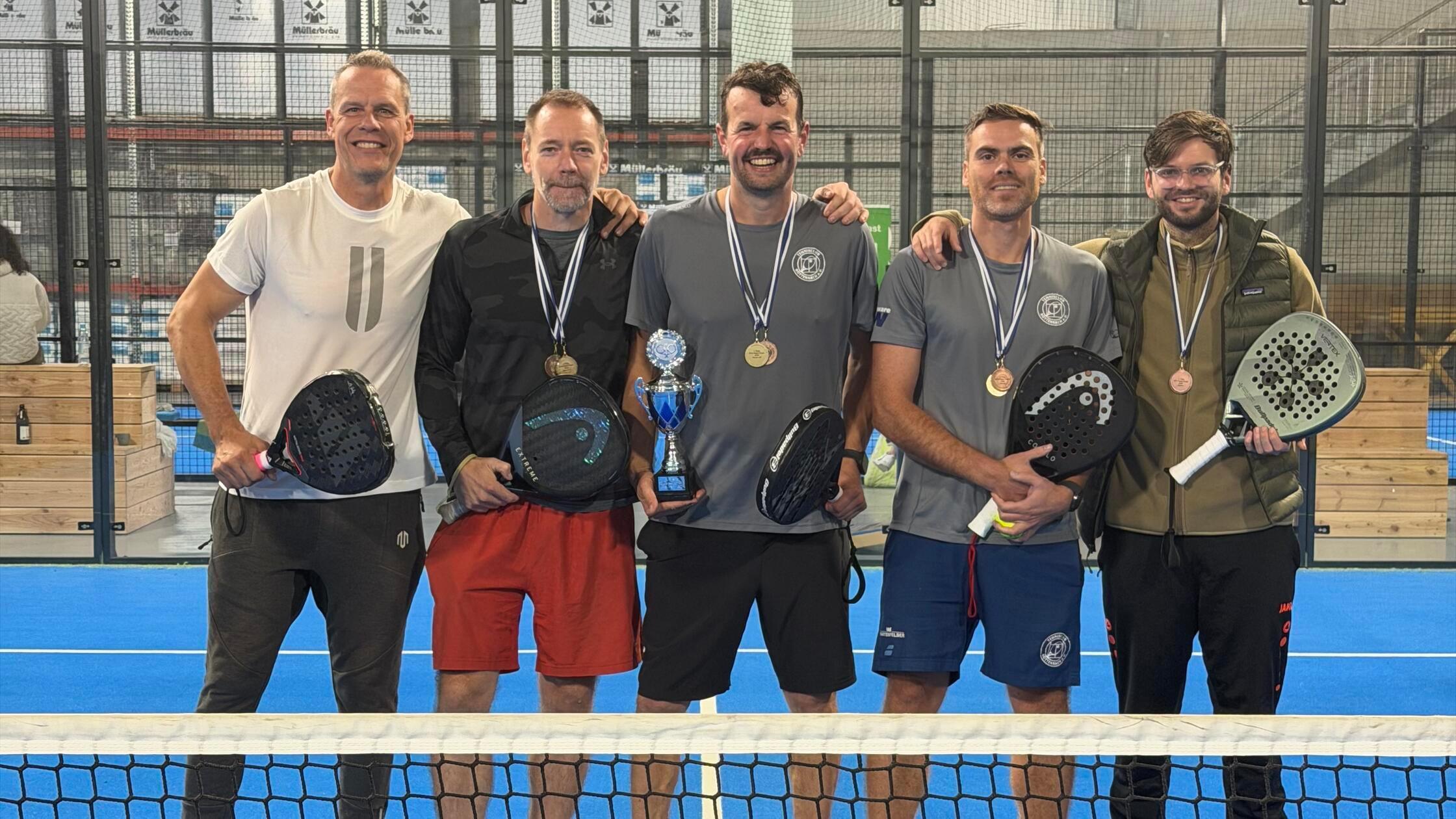 Padel-Tennis in Bayern: TC Röttenbach sichert sich Herren-40-Titel in ...