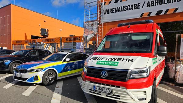 Bei Bauarbeiten an der Trierer Straße in Nürnberg ist am Donnerstagvormittag (22.10.2026) eine 250 Kilogramm schwere, amerikanische Fliegerbombe aus dem Zweiten Weltkrieg gefunden worden.