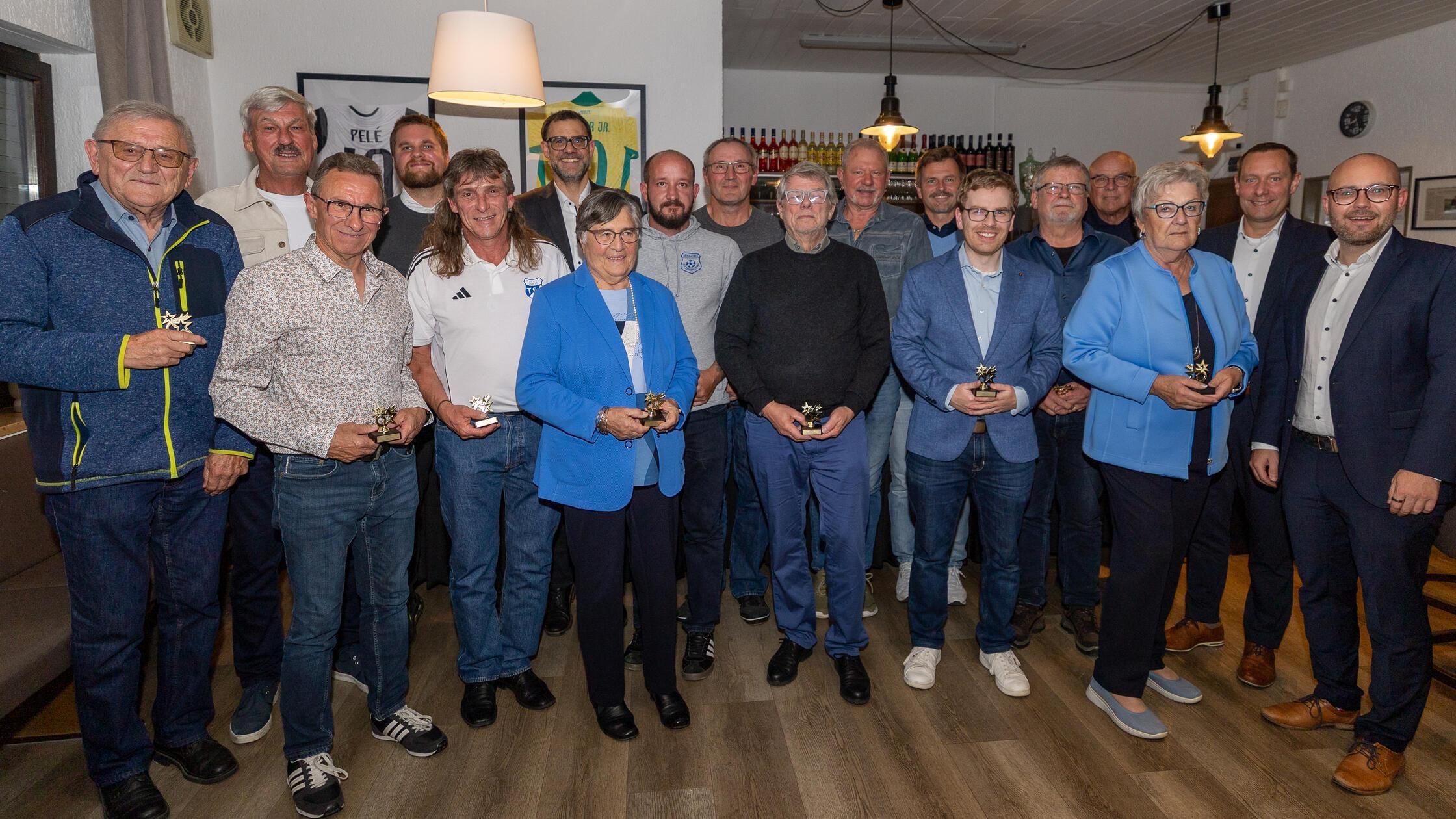 „Stille Stars“ rücken für einen Abend ins Rampenlicht