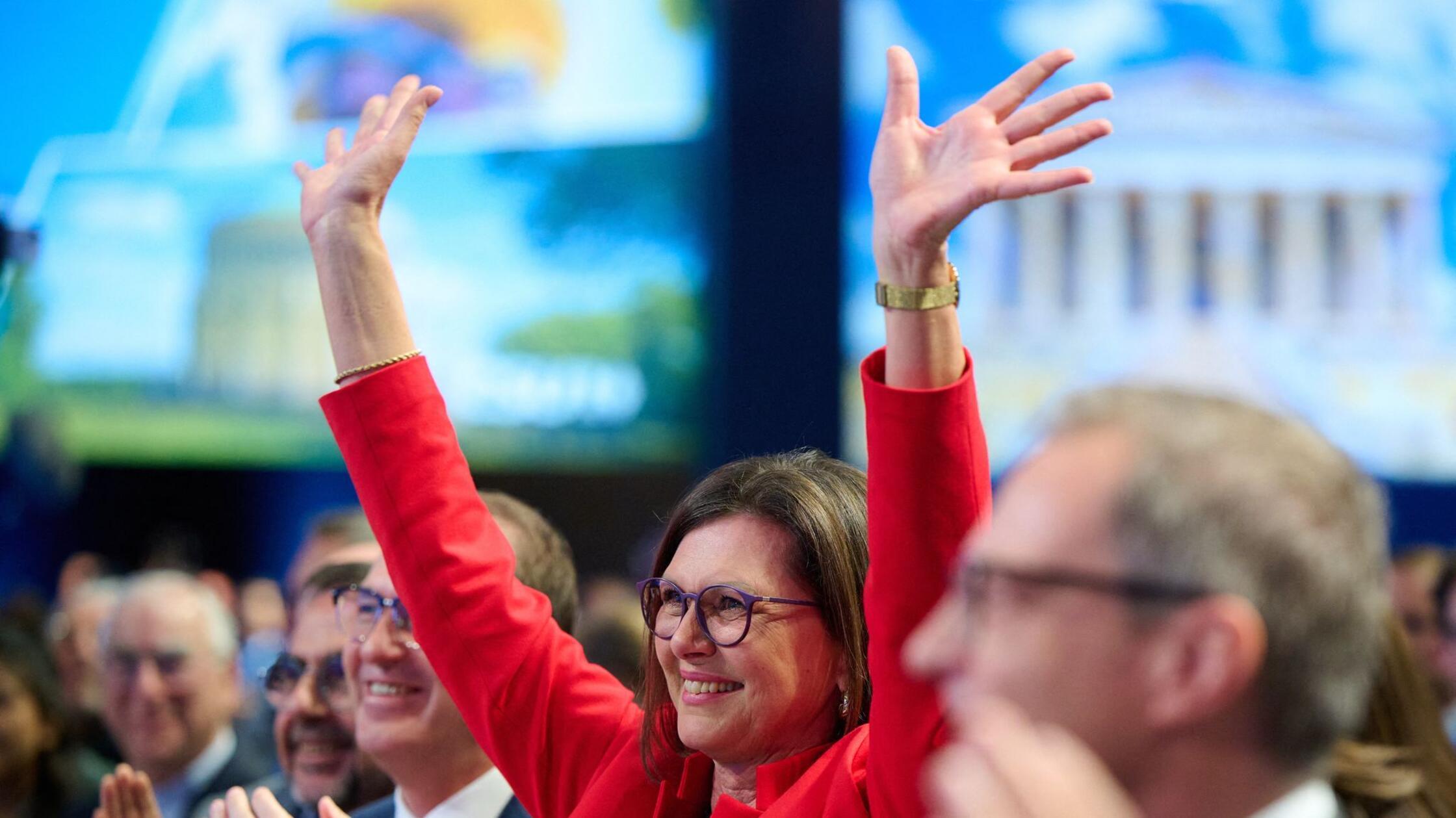 Kanzler sorgt für den emotionalsten Moment auf CSU-Parteitag: Die große ...