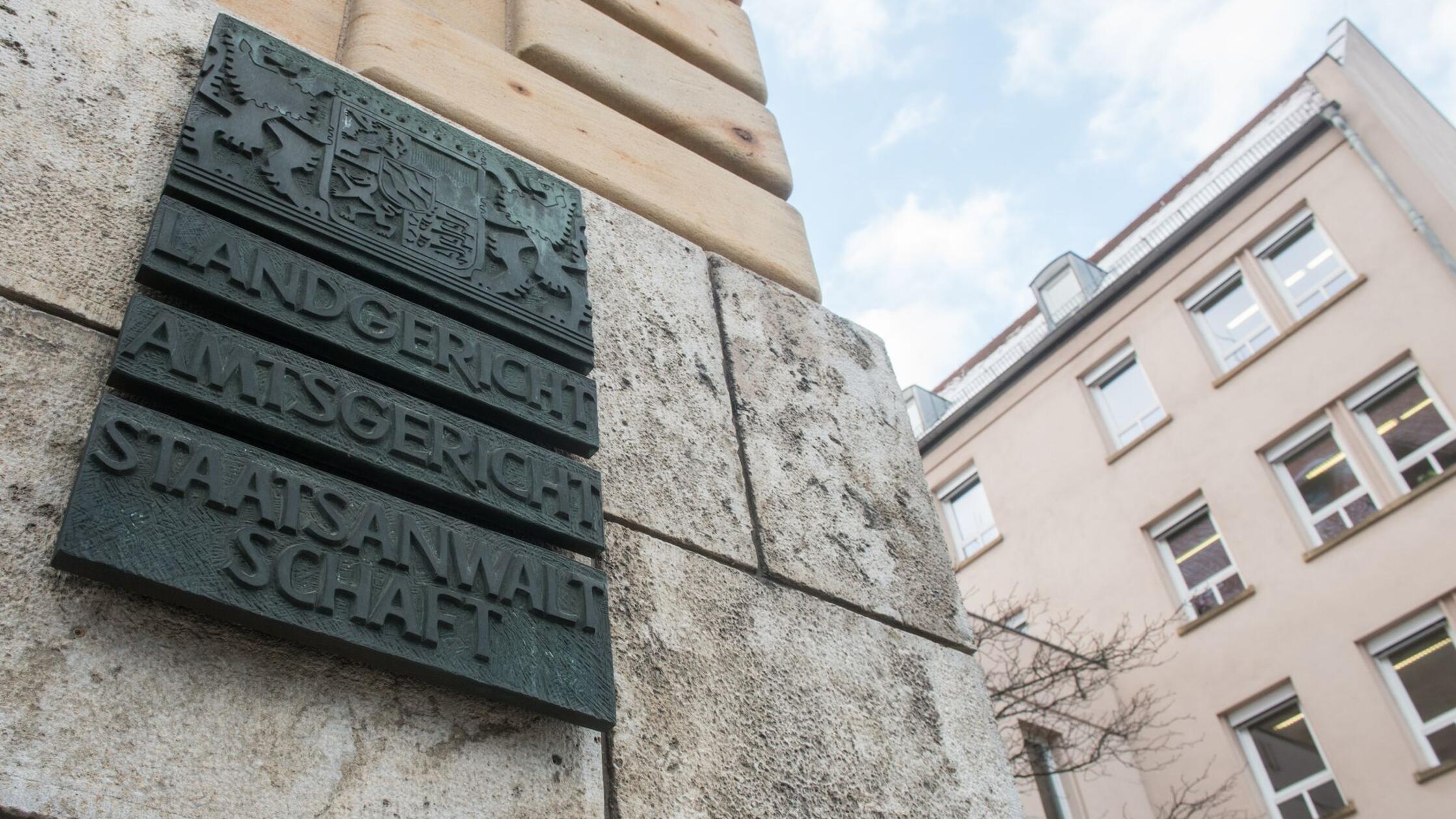 «Landgericht, Amtsgericht, Staatsanwaltschaft» ste