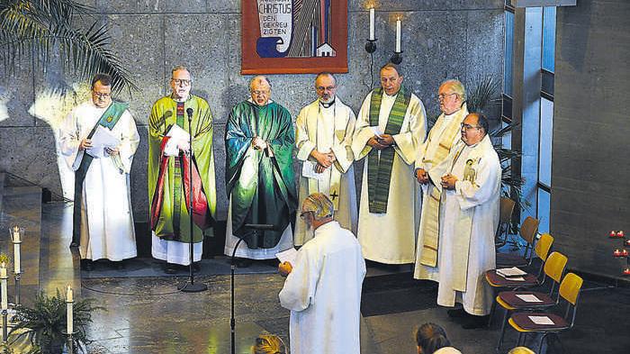 St. Paul in Schwaig begrüßte neuen Pfarrer