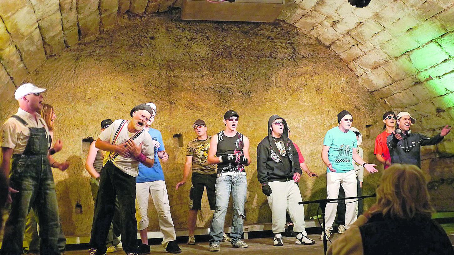 Auch den Rap beherrschen die Jungs von „vocalipur“ begeisternd. Auch den Rap beherrschen die Jungs von „vocalipur“ begeisternd.