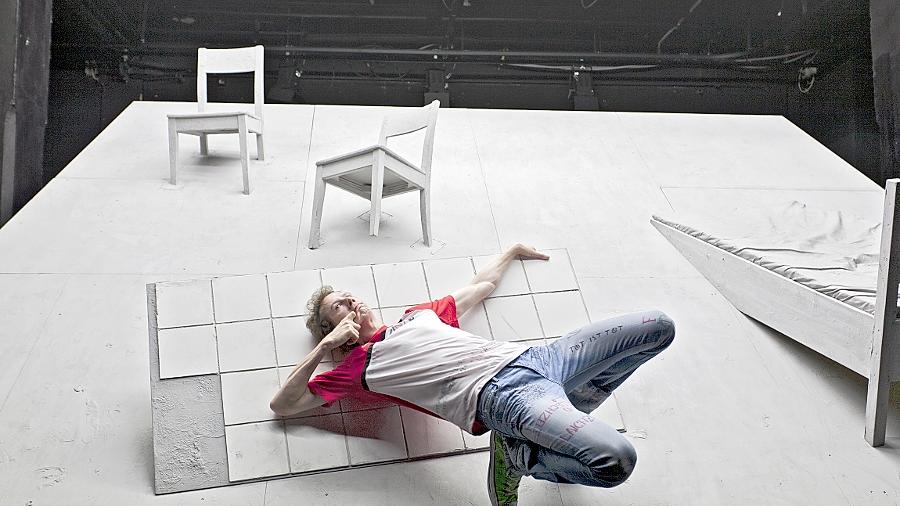 Psycho-Steinbruch mit viel Stress Psycho-Steinbruch mit viel Stress