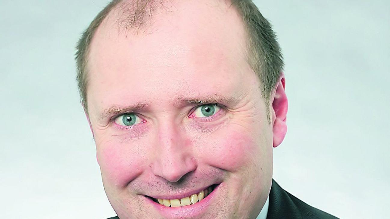 Rost übernimmt Ruder