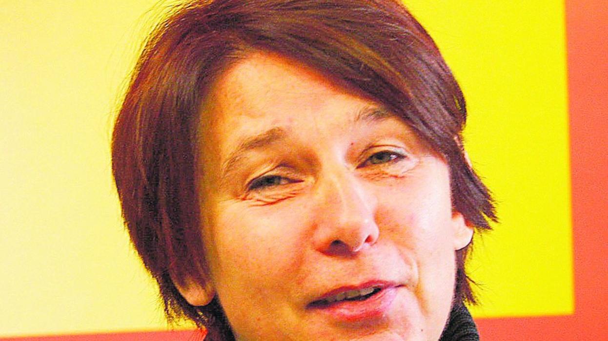 „Die Geschichten hinter den Bildern hören“ „Die Geschichten hinter den Bildern hören“