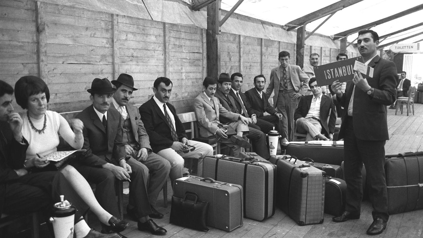 Ende Oktober 1961 kamen die ersten Gastarbeiter aus der Türkei nach München und im Anschluss auch nach Nürnberg.