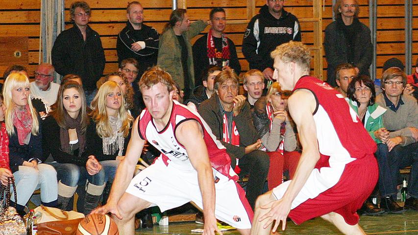 Bilder von den VfL-Baskets gegen Vilsbiburg vom Oktober 2011
