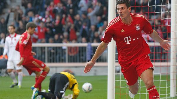 Im Oktober 2011 hatte der Club, der in München ohne einige Stammkräfte antreten musste, keine Chance und geriet in Fröttmaning mit 0:4 unter die Räder. Die Nürnberger hielten lediglich eine gute Minute mit, ehe das Debakel seinen Lauf nahm. Mario Gomez bewerkstelligte die Münchner Führung, Schweinsteiger, Ribery und erneut Gomez legten nach.