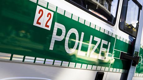 Röttenbach: Frontal auf einen Laster geprallt