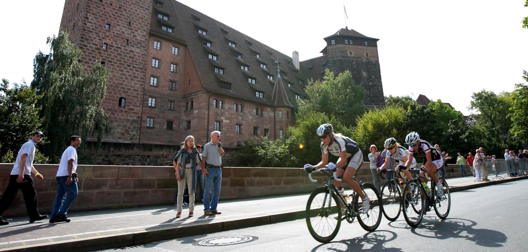 Das Jedermannrennen führt am Wochenende zu Verkehrsbehinderungen in Nürnberg.