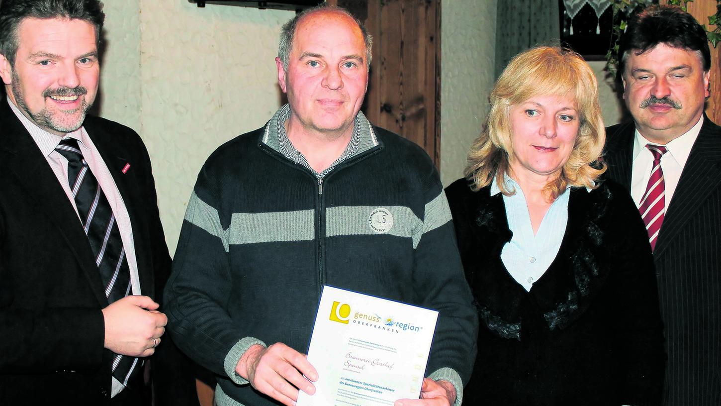 K Michel Nordbayerische Presse Vertriebs Gmbh Oberfranken tischt bald „Hoppelpoppel“ auf - Bayreuth, Kirchehrenbach