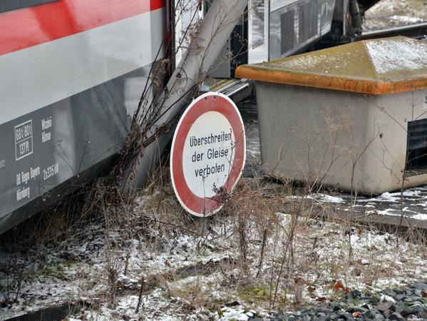 Züge rollen wieder