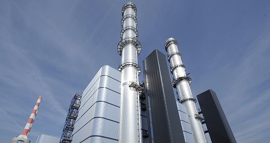 Das Gas- und Dampfturbinenkraftwerk Irsching 5 bei Ingolstadt. Die N-Ergie ist zu 25 Prozent daran beteiligt und möchte gemeinsam mit zwei weiteren Mitbetreibern die Anlage vorerst stilllegen.