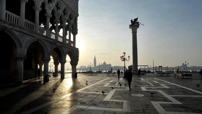 Noch herrscht Ruhe in Venedig: Auf dem Markusplatz sind kaum Menschen zu sehen.